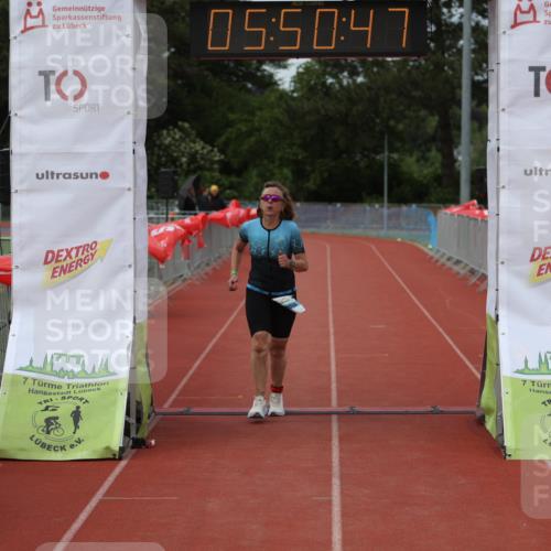 14.06.2026 - 7 Türme Triathlon Andreas Tolksdorf http://msf.ph/oto/9809407 14.06.2026 16:50:46 Ziel 1122 meine-sportfotos.de