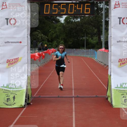 14.06.2026 - 7 Türme Triathlon Andreas Tolksdorf http://msf.ph/oto/9809419 14.06.2026 16:50:45 Ziel 1122 meine-sportfotos.de