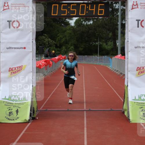 14.06.2026 - 7 Türme Triathlon Andreas Tolksdorf http://msf.ph/oto/9809421 14.06.2026 16:50:45 Ziel 1122 meine-sportfotos.de
