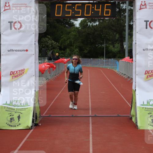 14.06.2026 - 7 Türme Triathlon Andreas Tolksdorf http://msf.ph/oto/9809423 14.06.2026 16:50:45 Ziel 1122 meine-sportfotos.de