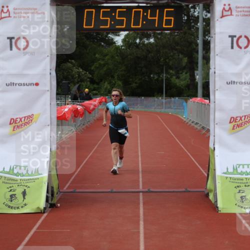 14.06.2026 - 7 Türme Triathlon Andreas Tolksdorf http://msf.ph/oto/9809440 14.06.2026 16:50:45 Ziel 1122 meine-sportfotos.de