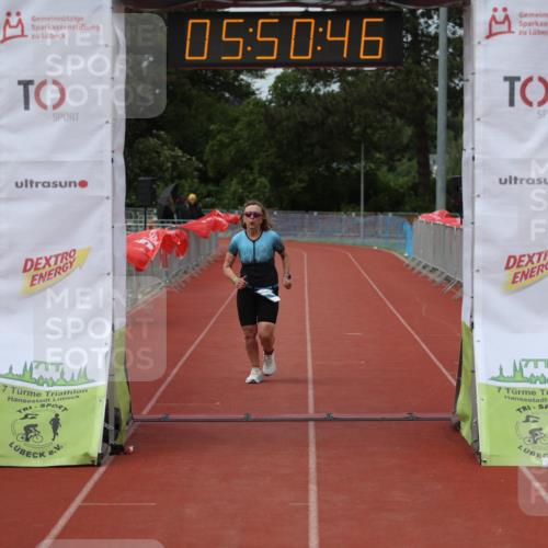 14.06.2026 - 7 Türme Triathlon Andreas Tolksdorf http://msf.ph/oto/9809443 14.06.2026 16:50:45 Ziel 1122 meine-sportfotos.de