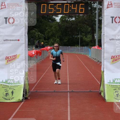 14.06.2026 - 7 Türme Triathlon Andreas Tolksdorf http://msf.ph/oto/9809444 14.06.2026 16:50:45 Ziel 1122 meine-sportfotos.de
