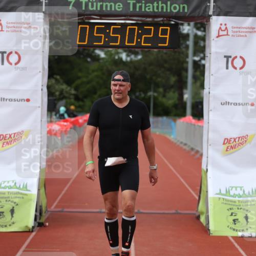 14.06.2026 - 7 Türme Triathlon Andreas Tolksdorf http://msf.ph/oto/9809453 14.06.2026 16:50:28 Ziel 766 meine-sportfotos.de