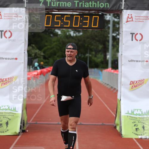 14.06.2026 - 7 Türme Triathlon Andreas Tolksdorf http://msf.ph/oto/9809456 14.06.2026 16:50:28 Ziel 766 meine-sportfotos.de