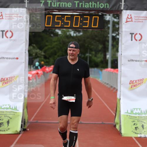 14.06.2026 - 7 Türme Triathlon Andreas Tolksdorf http://msf.ph/oto/9809459 14.06.2026 16:50:29 Ziel 766 meine-sportfotos.de