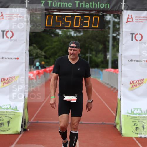 14.06.2026 - 7 Türme Triathlon Andreas Tolksdorf http://msf.ph/oto/9809460 14.06.2026 16:50:29 Ziel 766 meine-sportfotos.de