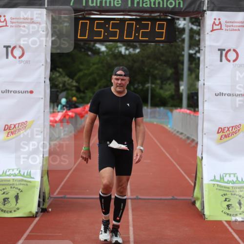 14.06.2026 - 7 Türme Triathlon Andreas Tolksdorf http://msf.ph/oto/9809470 14.06.2026 16:50:28 Ziel 766 meine-sportfotos.de