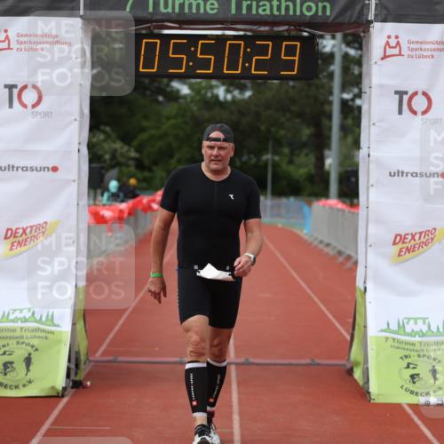 14.06.2026 - 7 Türme Triathlon Andreas Tolksdorf http://msf.ph/oto/9809473 14.06.2026 16:50:28 Ziel 766 meine-sportfotos.de