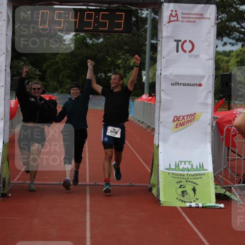 14.06.2026 - 7 Türme Triathlon Andreas Tolksdorf http://msf.ph/oto/9809541 14.06.2026 16:49:52 Ziel 767, 829, 861, 891 meine-sportfotos.de