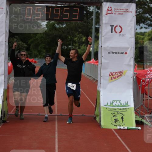 14.06.2026 - 7 Türme Triathlon Andreas Tolksdorf http://msf.ph/oto/9809543 14.06.2026 16:49:52 Ziel 767, 829, 861, 891 meine-sportfotos.de