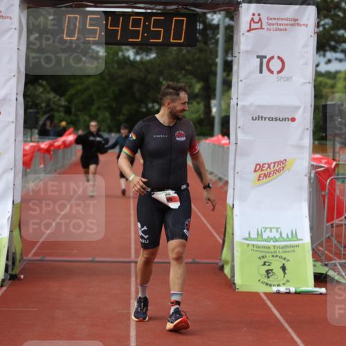 14.06.2026 - 7 Türme Triathlon Andreas Tolksdorf http://msf.ph/oto/9809561 14.06.2026 16:49:49 Ziel 767, 829, 861, 891 meine-sportfotos.de