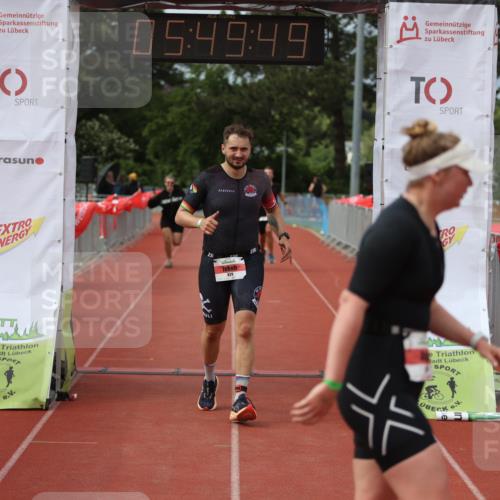 14.06.2026 - 7 Türme Triathlon Andreas Tolksdorf http://msf.ph/oto/9809571 14.06.2026 16:49:48 Ziel 767, 829, 861, 891 meine-sportfotos.de