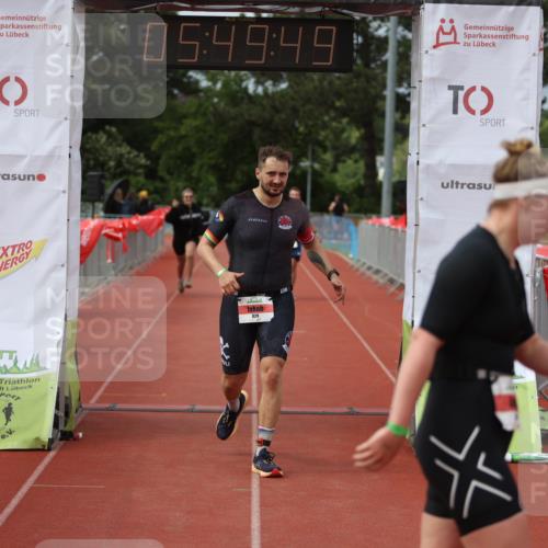 14.06.2026 - 7 Türme Triathlon Andreas Tolksdorf http://msf.ph/oto/9809573 14.06.2026 16:49:48 Ziel 767, 829, 861, 891 meine-sportfotos.de