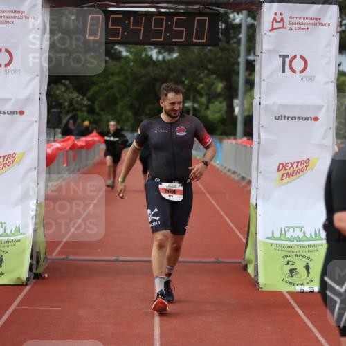 14.06.2026 - 7 Türme Triathlon Andreas Tolksdorf http://msf.ph/oto/9809579 14.06.2026 16:49:49 Ziel 767, 829, 861, 891 meine-sportfotos.de