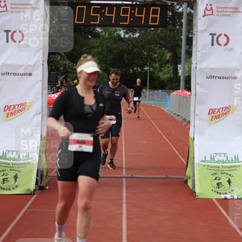 14.06.2026 - 7 Türme Triathlon Andreas Tolksdorf http://msf.ph/oto/9809586 14.06.2026 16:49:47 Ziel 767, 829, 861, 891 meine-sportfotos.de