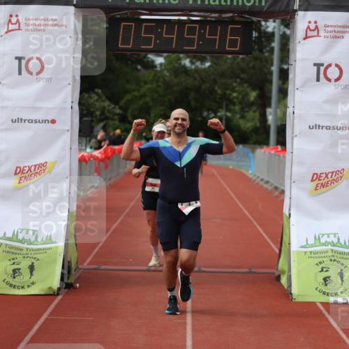 14.06.2026 - 7 Türme Triathlon Andreas Tolksdorf http://msf.ph/oto/9809610 14.06.2026 16:49:45 Ziel 767, 829, 861, 891 meine-sportfotos.de