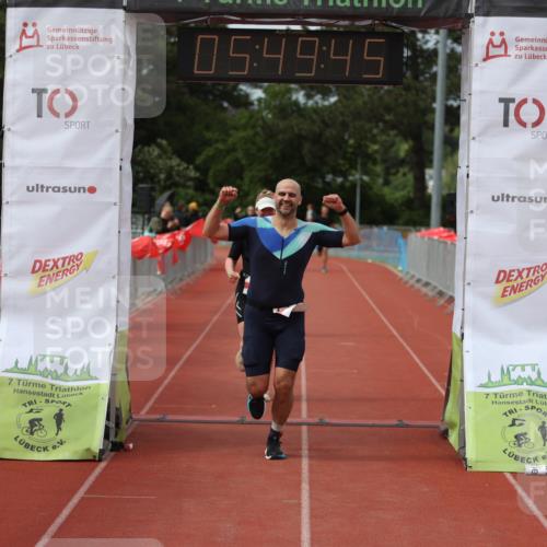 14.06.2026 - 7 Türme Triathlon Andreas Tolksdorf http://msf.ph/oto/9809629 14.06.2026 16:49:44 Ziel 767, 829, 861 meine-sportfotos.de