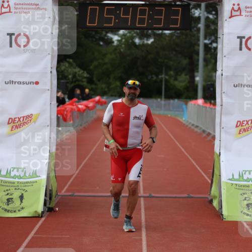 14.06.2026 - 7 Türme Triathlon Andreas Tolksdorf http://msf.ph/oto/9809654 14.06.2026 16:48:31 Ziel 631 meine-sportfotos.de