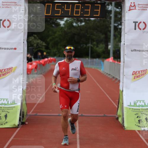 14.06.2026 - 7 Türme Triathlon Andreas Tolksdorf http://msf.ph/oto/9809660 14.06.2026 16:48:32 Ziel 631 meine-sportfotos.de