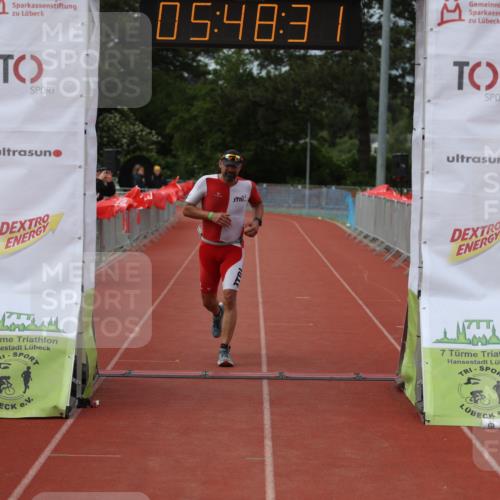 14.06.2026 - 7 Türme Triathlon Andreas Tolksdorf http://msf.ph/oto/9809680 14.06.2026 16:48:30 Ziel 631 meine-sportfotos.de