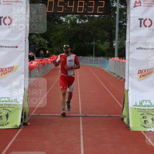 14.06.2026 - 7 Türme Triathlon Andreas Tolksdorf http://msf.ph/oto/9809687 14.06.2026 16:48:30 Ziel 631 meine-sportfotos.de