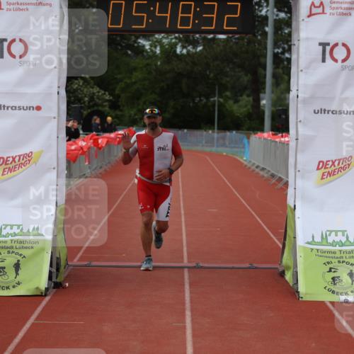 14.06.2026 - 7 Türme Triathlon Andreas Tolksdorf http://msf.ph/oto/9809689 14.06.2026 16:48:30 Ziel 631 meine-sportfotos.de