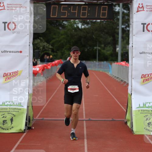 14.06.2026 - 7 Türme Triathlon Andreas Tolksdorf http://msf.ph/oto/9809714 14.06.2026 16:48:17 Ziel 642 meine-sportfotos.de
