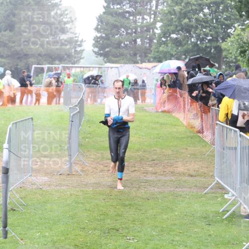 14.06.2026 - 7 Türme Triathlon Andreas Tolksdorf http://msf.ph/oto/9809755 14.06.2026 13:26:20 Schwimmen  meine-sportfotos.de