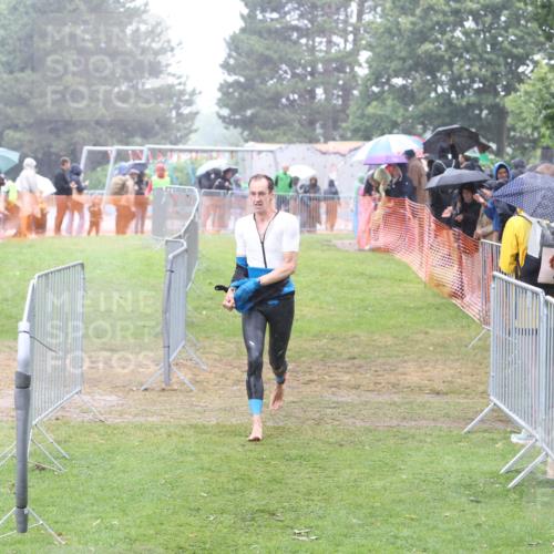 14.06.2026 - 7 Türme Triathlon Andreas Tolksdorf http://msf.ph/oto/9809756 14.06.2026 13:26:20 Schwimmen  meine-sportfotos.de