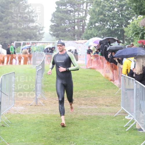 14.06.2026 - 7 Türme Triathlon Andreas Tolksdorf http://msf.ph/oto/9809785 14.06.2026 13:27:00 Schwimmen  meine-sportfotos.de