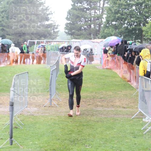14.06.2026 - 7 Türme Triathlon Andreas Tolksdorf http://msf.ph/oto/9809813 14.06.2026 13:28:04 Schwimmen  meine-sportfotos.de