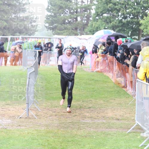 14.06.2026 - 7 Türme Triathlon Andreas Tolksdorf http://msf.ph/oto/9809850 14.06.2026 13:29:45 Schwimmen  meine-sportfotos.de