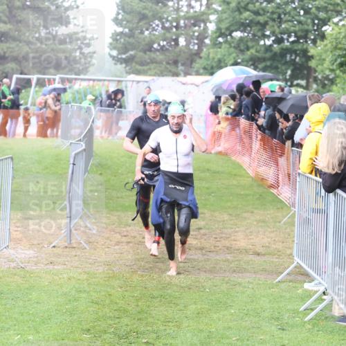 14.06.2026 - 7 Türme Triathlon Andreas Tolksdorf http://msf.ph/oto/9809872 14.06.2026 13:30:07 Schwimmen  meine-sportfotos.de