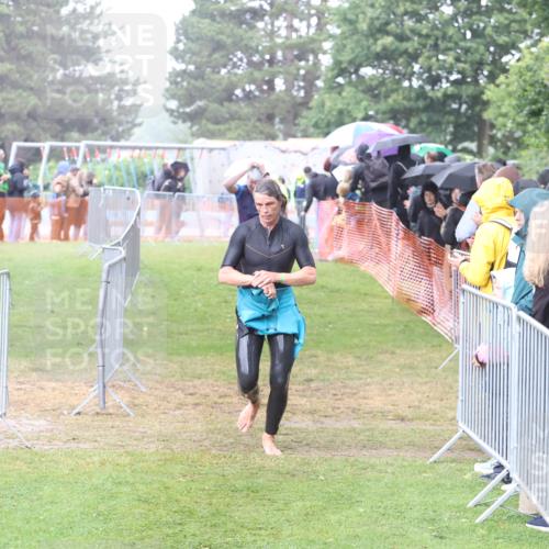 14.06.2026 - 7 Türme Triathlon Andreas Tolksdorf http://msf.ph/oto/9809889 14.06.2026 13:30:25 Schwimmen  meine-sportfotos.de