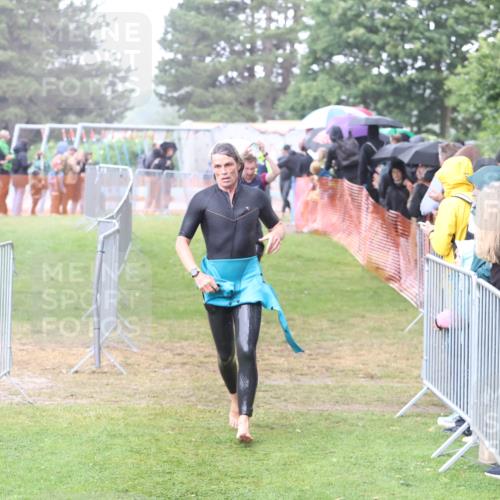 14.06.2026 - 7 Türme Triathlon Andreas Tolksdorf http://msf.ph/oto/9809891 14.06.2026 13:30:26 Schwimmen  meine-sportfotos.de