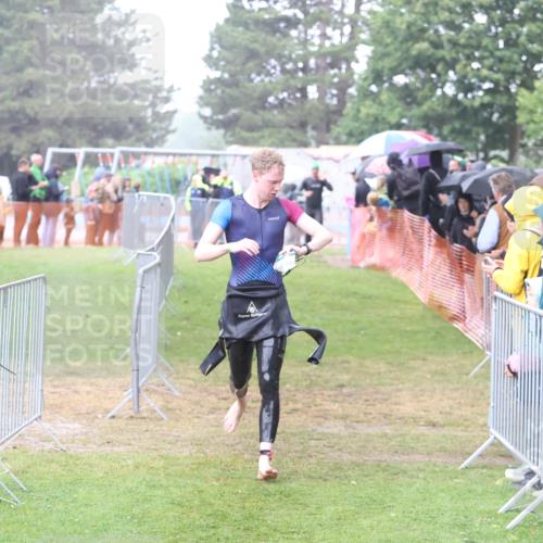 14.06.2026 - 7 Türme Triathlon Andreas Tolksdorf http://msf.ph/oto/9809896 14.06.2026 13:30:29 Schwimmen  meine-sportfotos.de