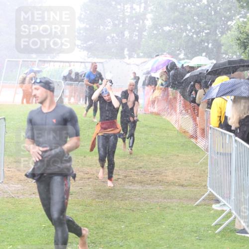 14.06.2026 - 7 Türme Triathlon Andreas Tolksdorf http://msf.ph/oto/9810038 14.06.2026 13:32:48 Schwimmen  meine-sportfotos.de