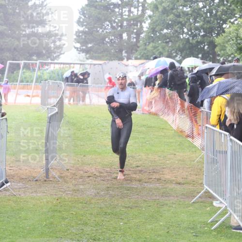 14.06.2026 - 7 Türme Triathlon Andreas Tolksdorf http://msf.ph/oto/9810150 14.06.2026 13:34:31 Schwimmen  meine-sportfotos.de