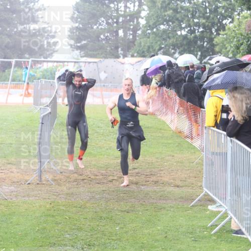 14.06.2026 - 7 Türme Triathlon Andreas Tolksdorf http://msf.ph/oto/9810169 14.06.2026 13:35:11 Schwimmen  meine-sportfotos.de