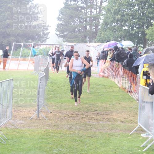 14.06.2026 - 7 Türme Triathlon Andreas Tolksdorf http://msf.ph/oto/9810175 14.06.2026 13:35:32 Schwimmen  meine-sportfotos.de