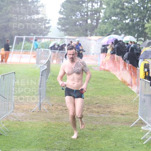 14.06.2026 - 7 Türme Triathlon Andreas Tolksdorf http://msf.ph/oto/9810206 14.06.2026 13:35:53 Schwimmen  meine-sportfotos.de