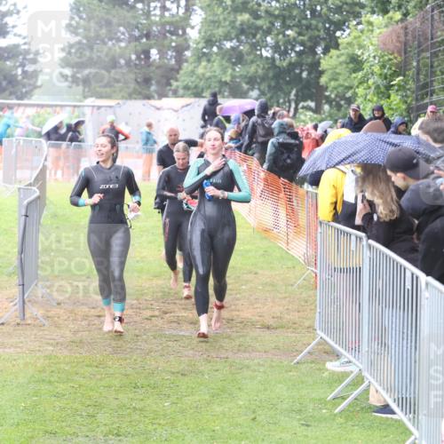 14.06.2026 - 7 Türme Triathlon Andreas Tolksdorf http://msf.ph/oto/9810262 14.06.2026 13:37:00 Schwimmen  meine-sportfotos.de