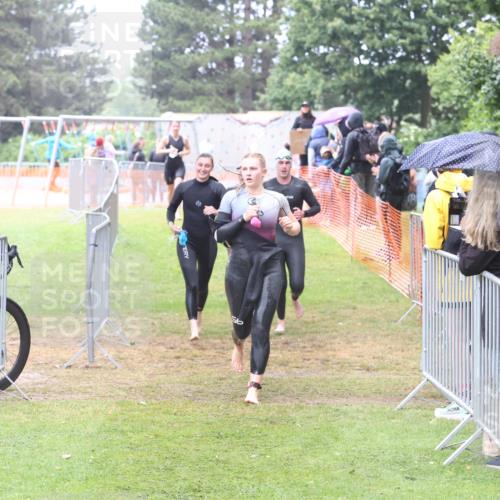 14.06.2026 - 7 Türme Triathlon Andreas Tolksdorf http://msf.ph/oto/9810306 14.06.2026 13:38:20 Schwimmen  meine-sportfotos.de