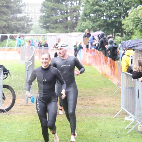 14.06.2026 - 7 Türme Triathlon Andreas Tolksdorf http://msf.ph/oto/9810312 14.06.2026 13:38:23 Schwimmen  meine-sportfotos.de