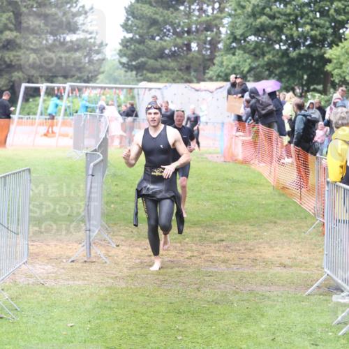14.06.2026 - 7 Türme Triathlon Andreas Tolksdorf http://msf.ph/oto/9810348 14.06.2026 13:39:10 Schwimmen  meine-sportfotos.de