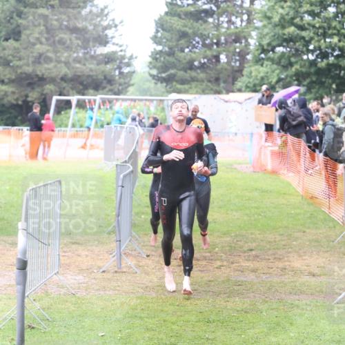 14.06.2026 - 7 Türme Triathlon Andreas Tolksdorf http://msf.ph/oto/9810358 14.06.2026 13:39:26 Schwimmen  meine-sportfotos.de
