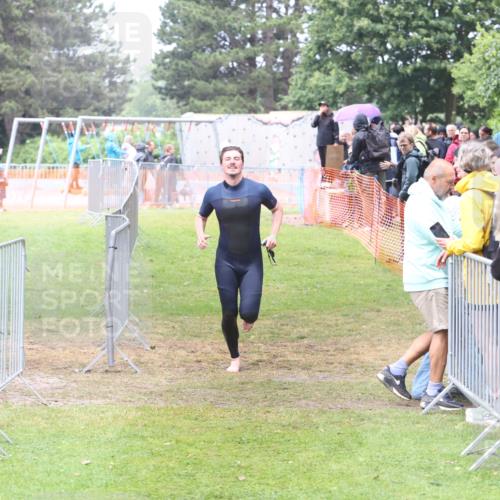 14.06.2026 - 7 Türme Triathlon Andreas Tolksdorf http://msf.ph/oto/9810369 14.06.2026 13:39:48 Schwimmen  meine-sportfotos.de