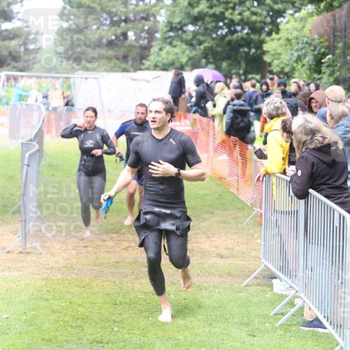 14.06.2026 - 7 Türme Triathlon Andreas Tolksdorf http://msf.ph/oto/9810374 14.06.2026 13:40:00 Schwimmen  meine-sportfotos.de