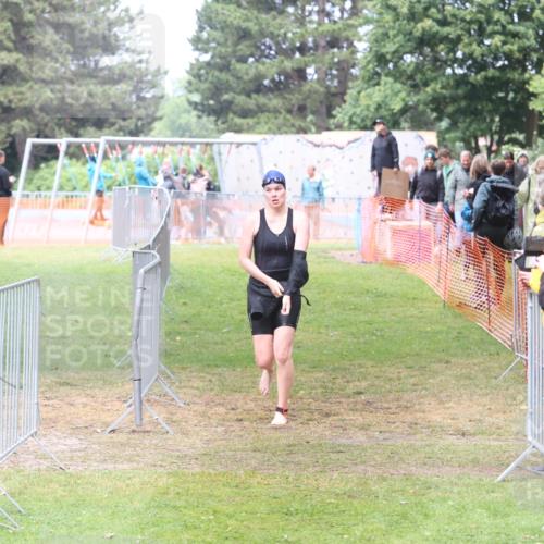 14.06.2026 - 7 Türme Triathlon Andreas Tolksdorf http://msf.ph/oto/9810404 14.06.2026 13:40:50 Schwimmen  meine-sportfotos.de